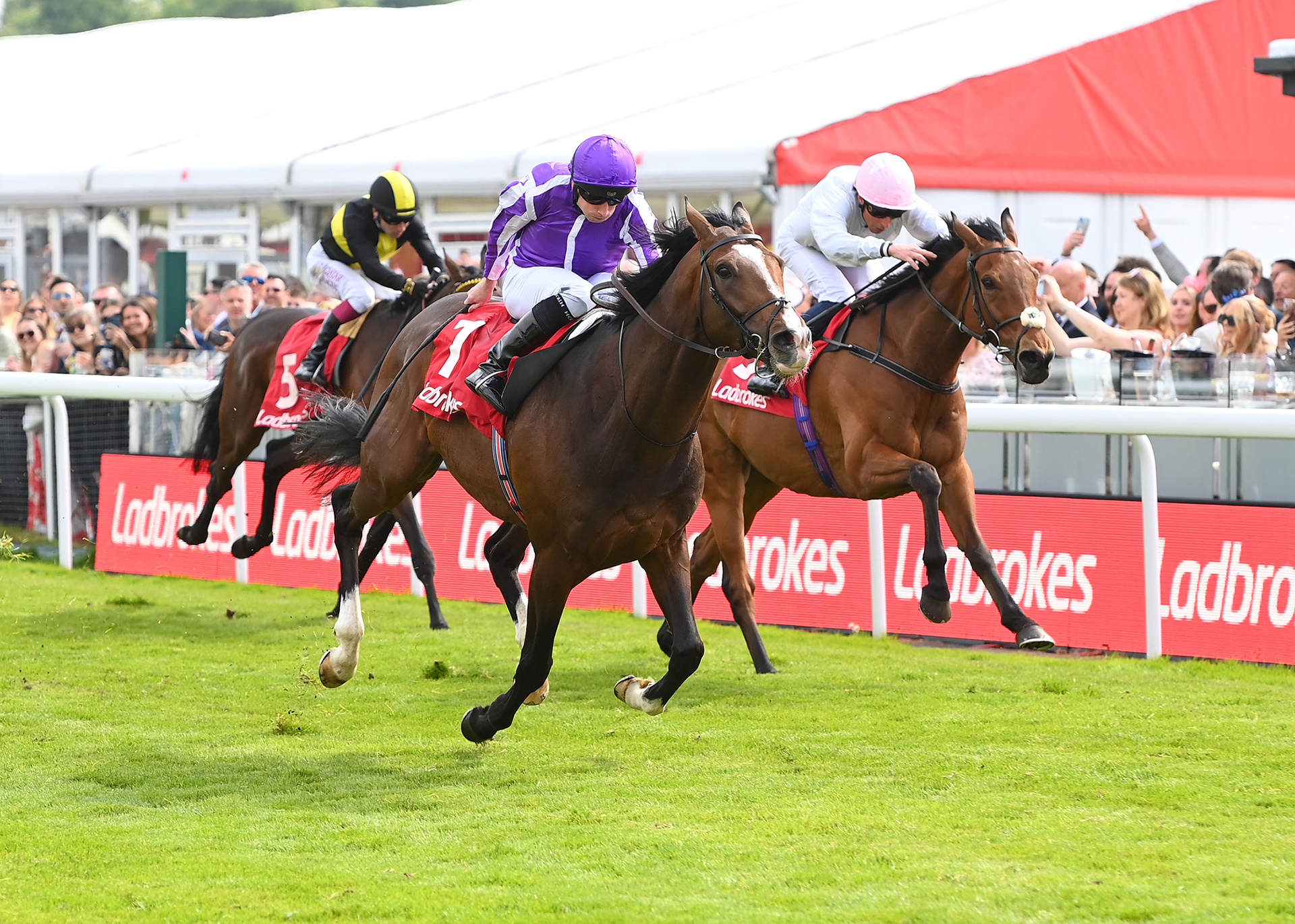 https://www.chester-races.com/racing-reports/boodles-may-festival-ladies-day-2025/ thumbnail image