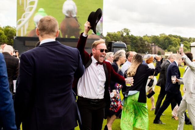 Get that winning feeling!✨🎉🏆

Our Season Finale is just a few days away, so don't miss your last chance to come racing with us here at #ChesterRacecourse in 2022!

Check out our Tattersalls and County Concourse tickets, allowing you to immerse yourself in the action🏇

Follow the link in our bio above to get your tickets now!👆