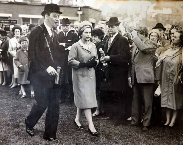 Fashion, royalty, and the sport of kings... a rich thread woven into Chester Racecourse’s story.

Our late Queen and Queen Mother weren’t just spectators; they were style setters, history makers, and part of a legacy that continues to inspire.👑✨